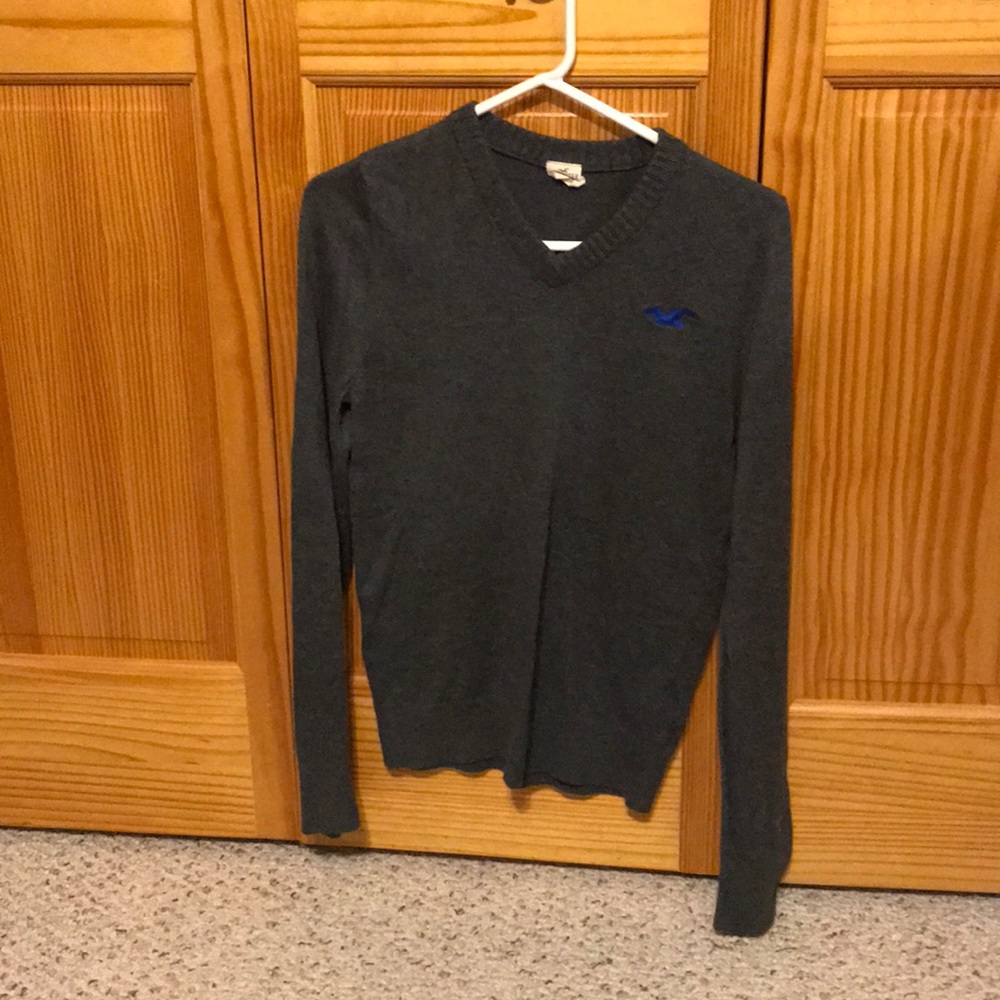Hollister men’s sweater